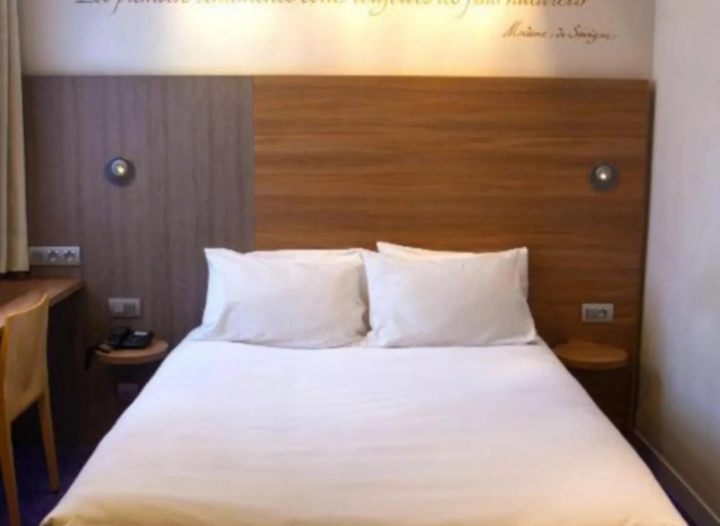 Hotel De Sevigne 3*
