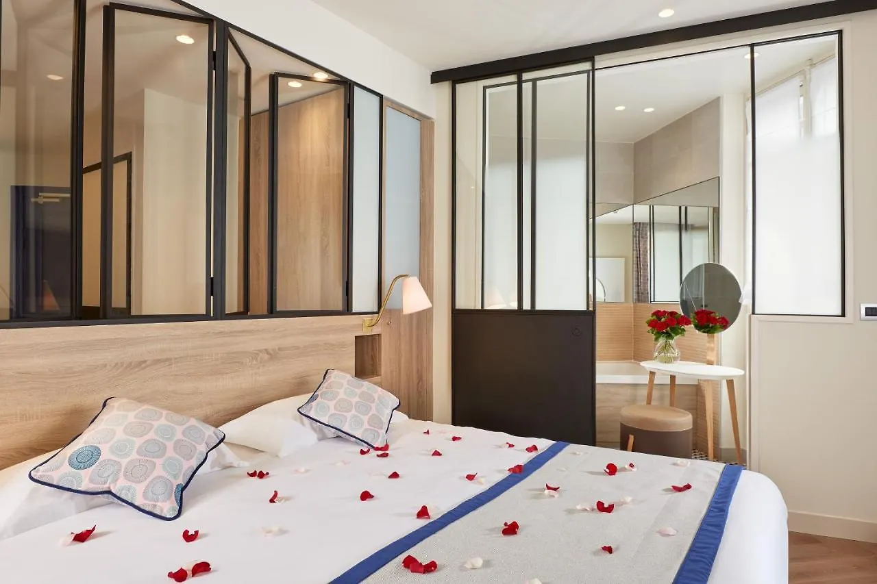 De Sévigné Hotel Paris