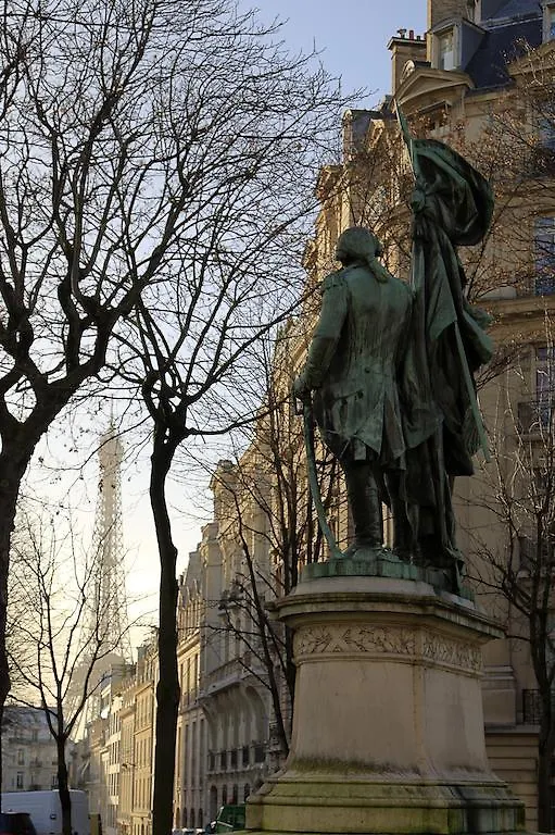 Hotel De Sevigne 3*