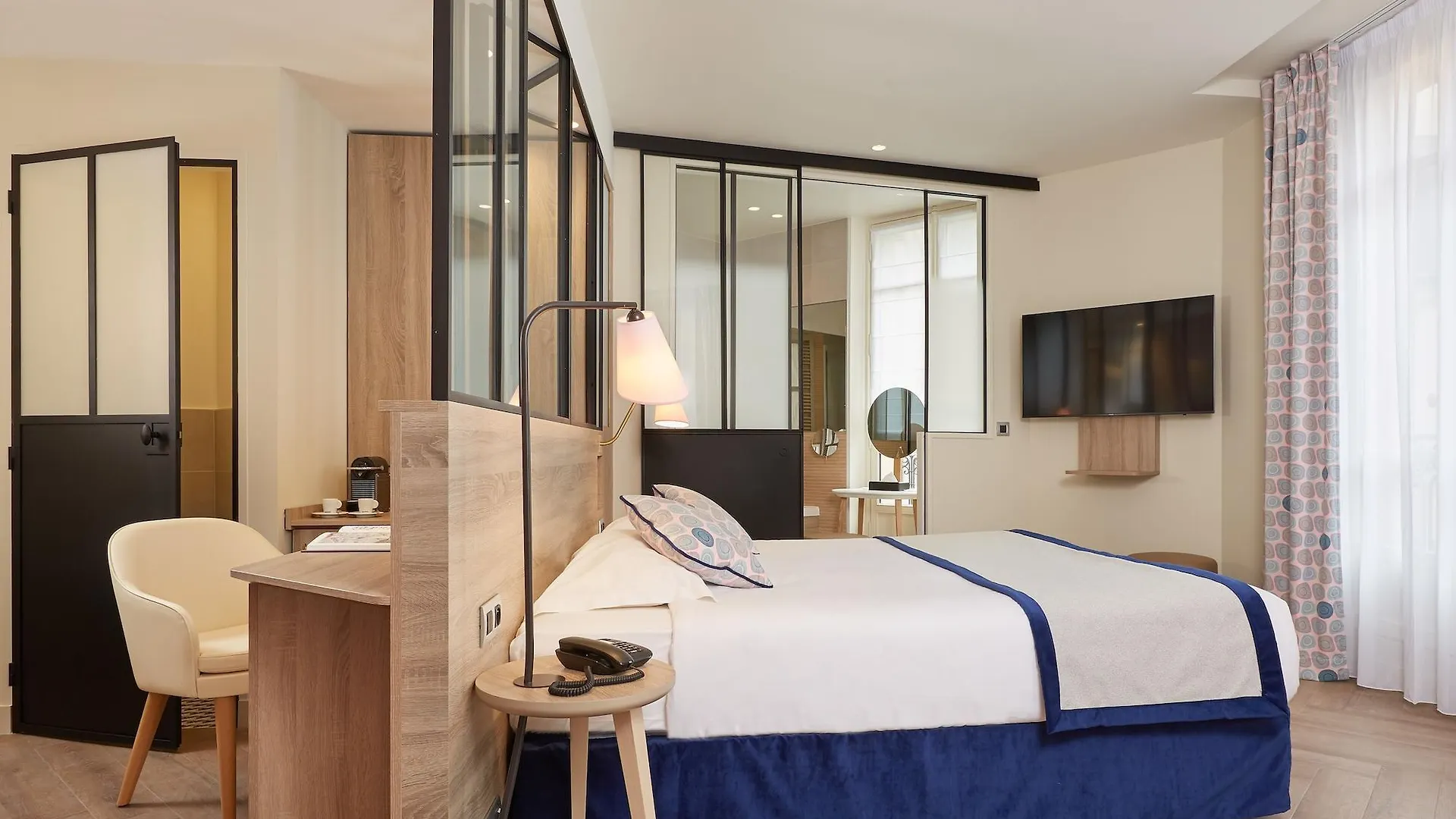Hotel De Sevigne Paris