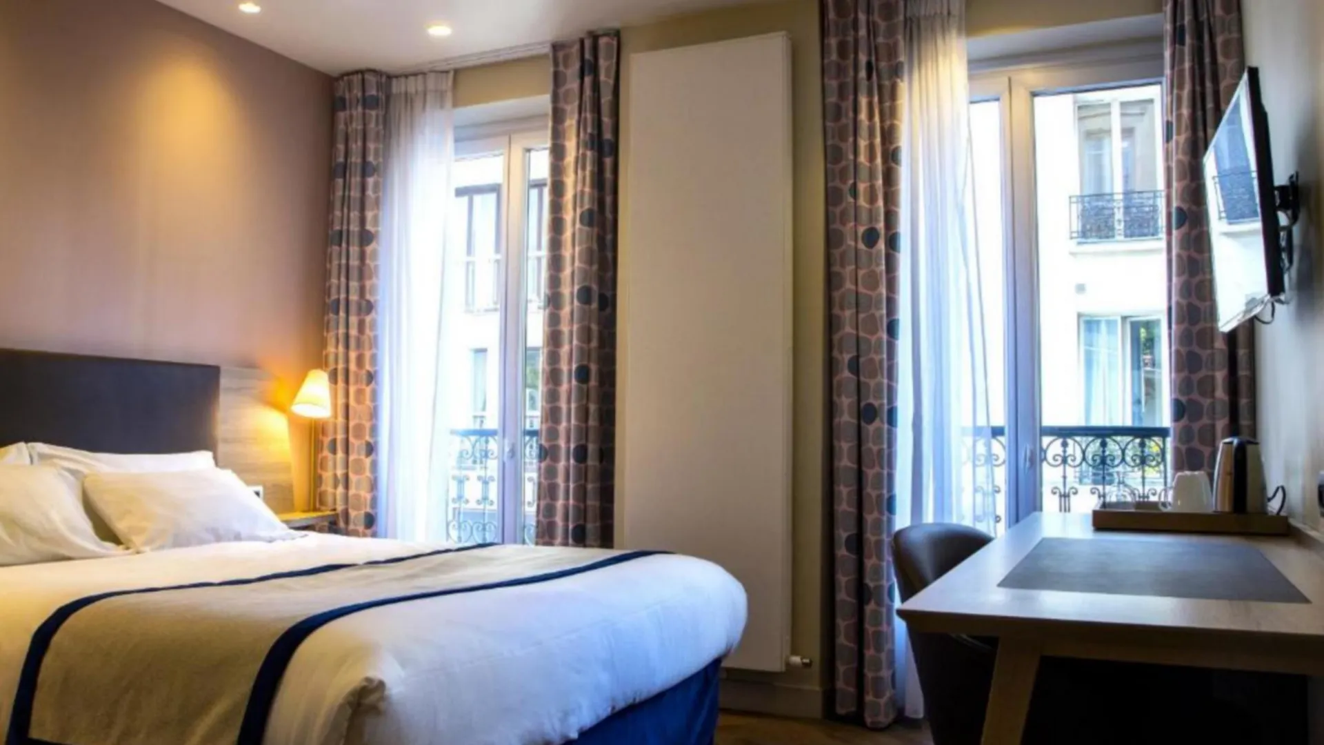 Hotel De Sevigne Paris